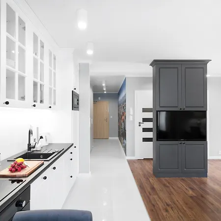 2- Bedroom Premium Masarska By Renters Prestige * Cracóvia